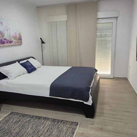 Rooms Lanterna Metajna Kültér fotó