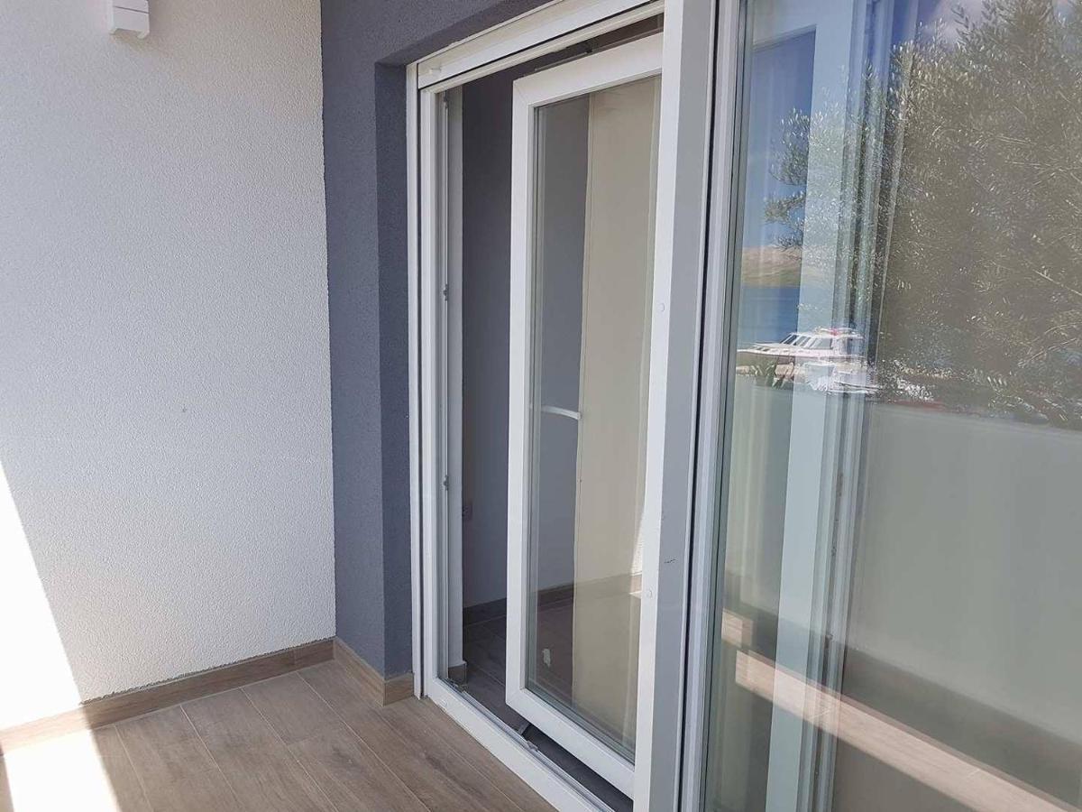 Rooms Lanterna Metajna Kültér fotó