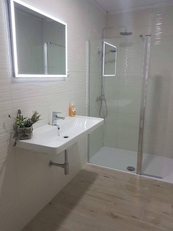Rooms Lanterna Metajna Kültér fotó